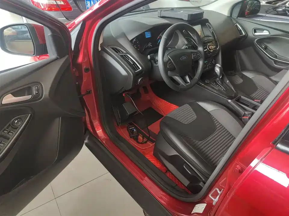 Ford Fox
