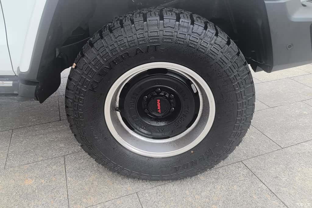Tank 300, 2022 6