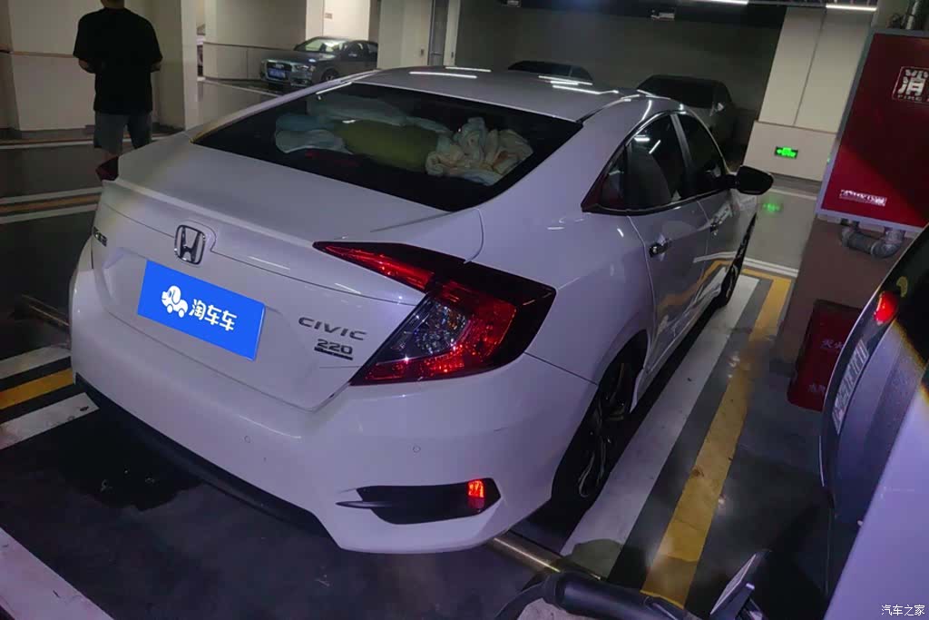 Honda Civic, 2018 3