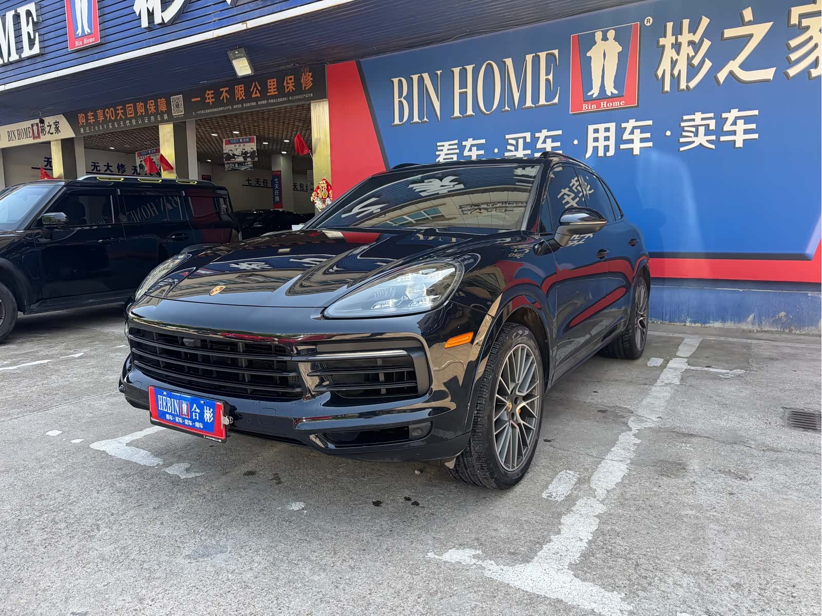 Porsche Cayenne, 2022 все фото