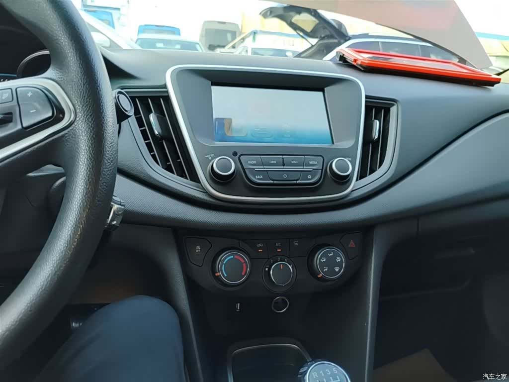 Chevrolet 320, 2018 13
