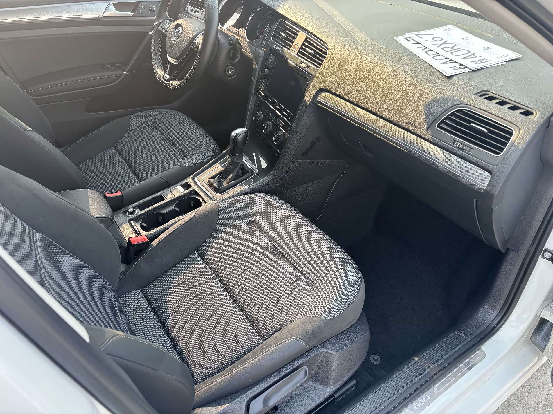 Volkswagen Golf, 2019 10