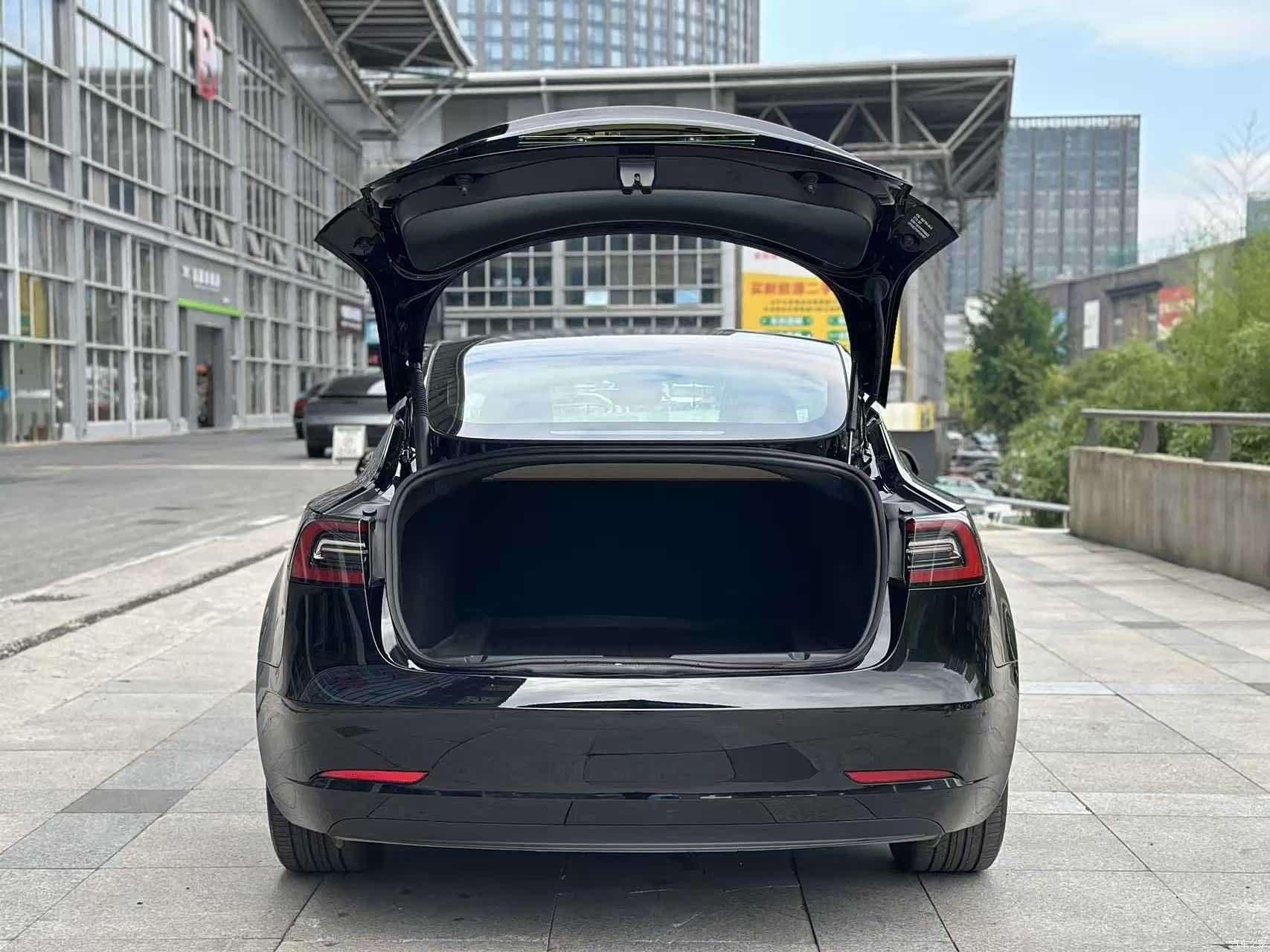 Tesla Model 3, 2023 7