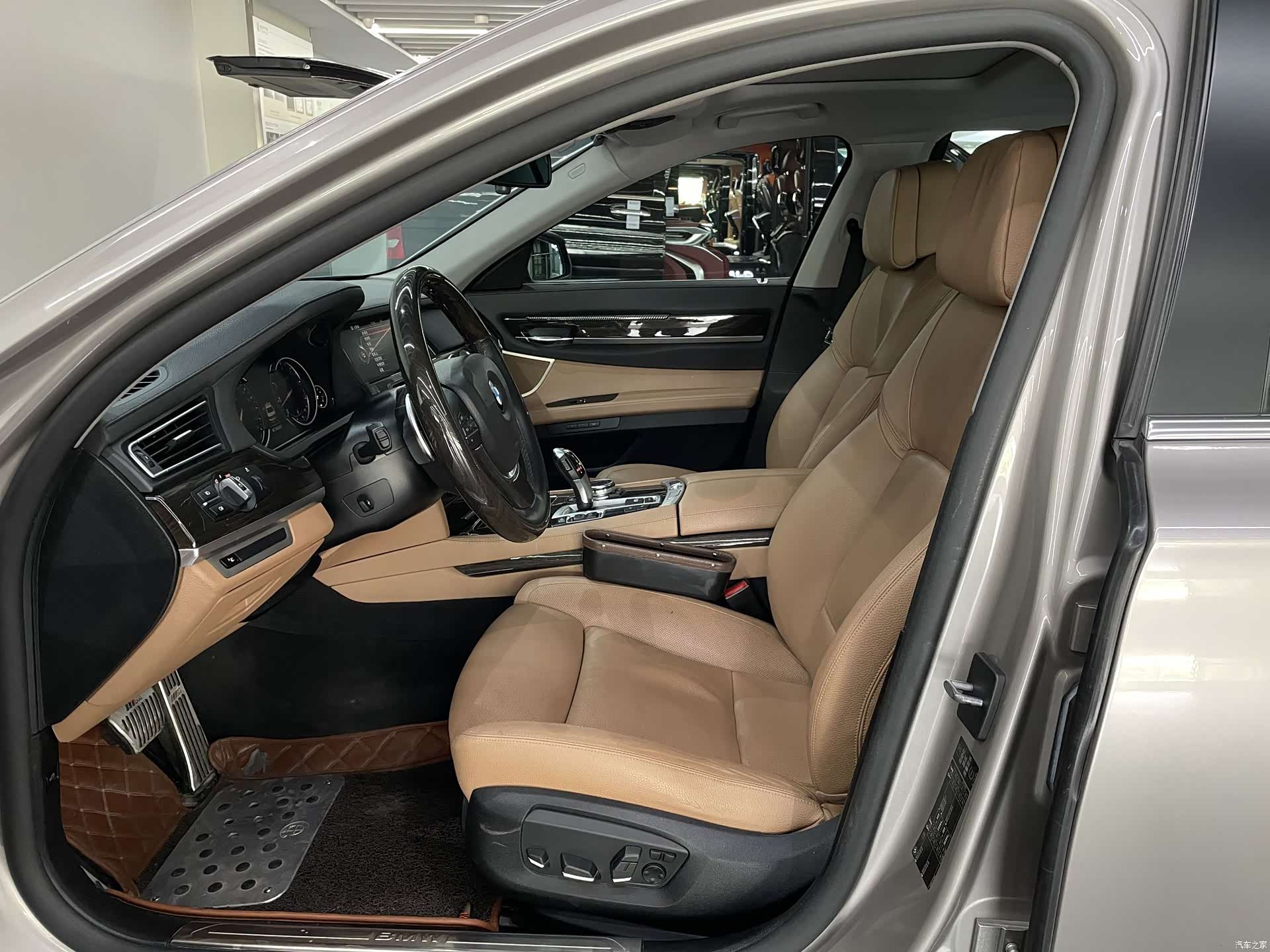 BMW 7 Series, 2014 11