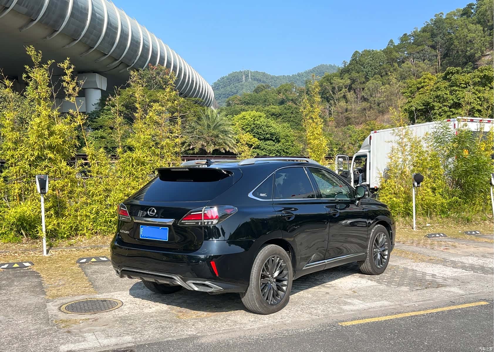 Lexus RX, 2009 3