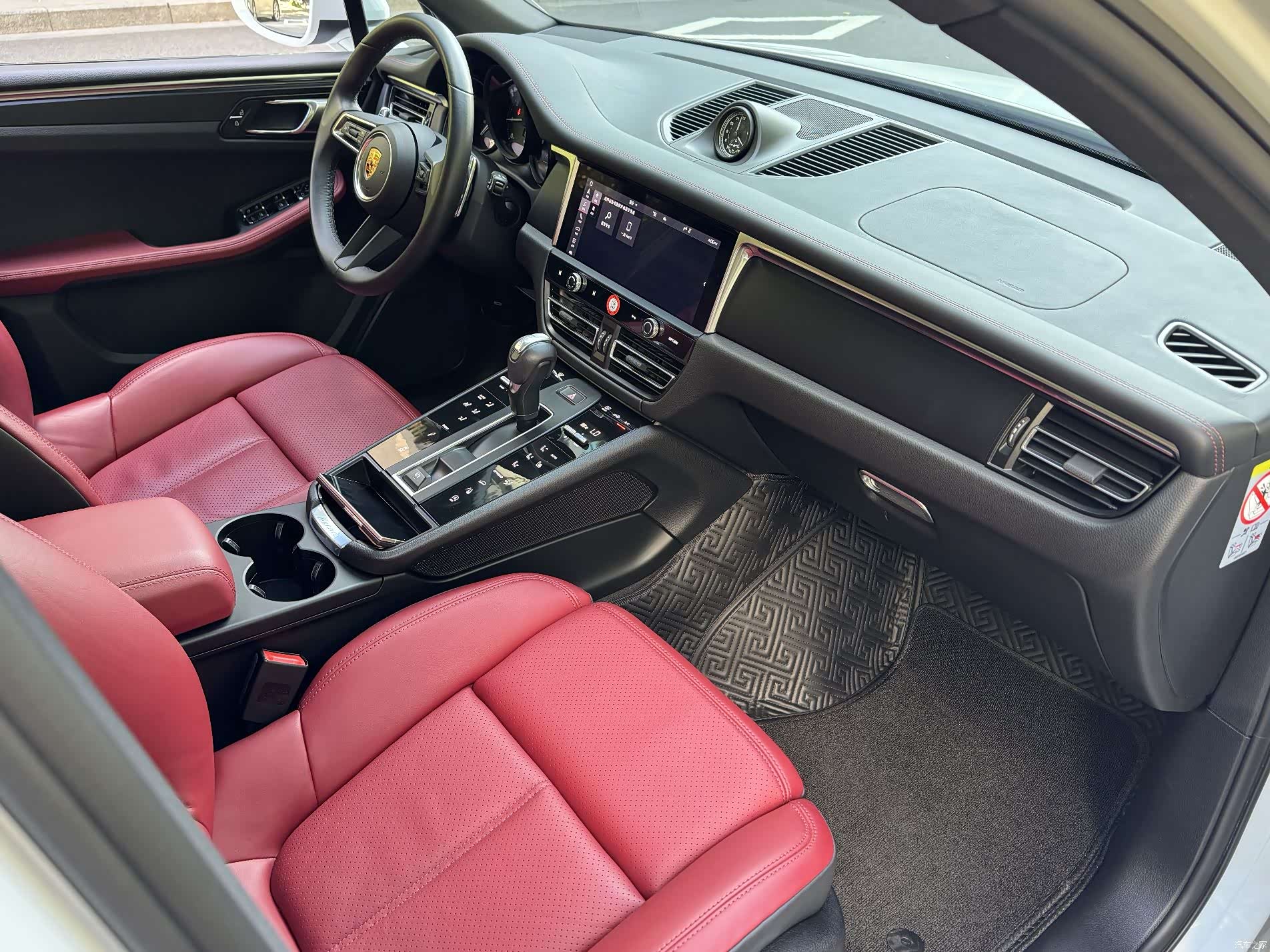 Porsche Macan, 2023 7