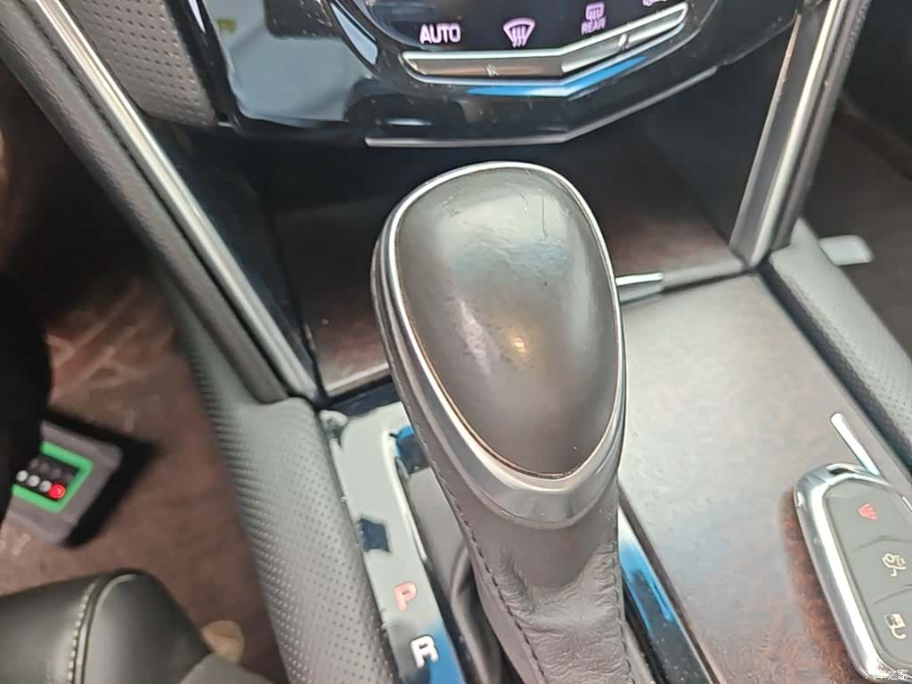Cadillac XTS, 2018 14