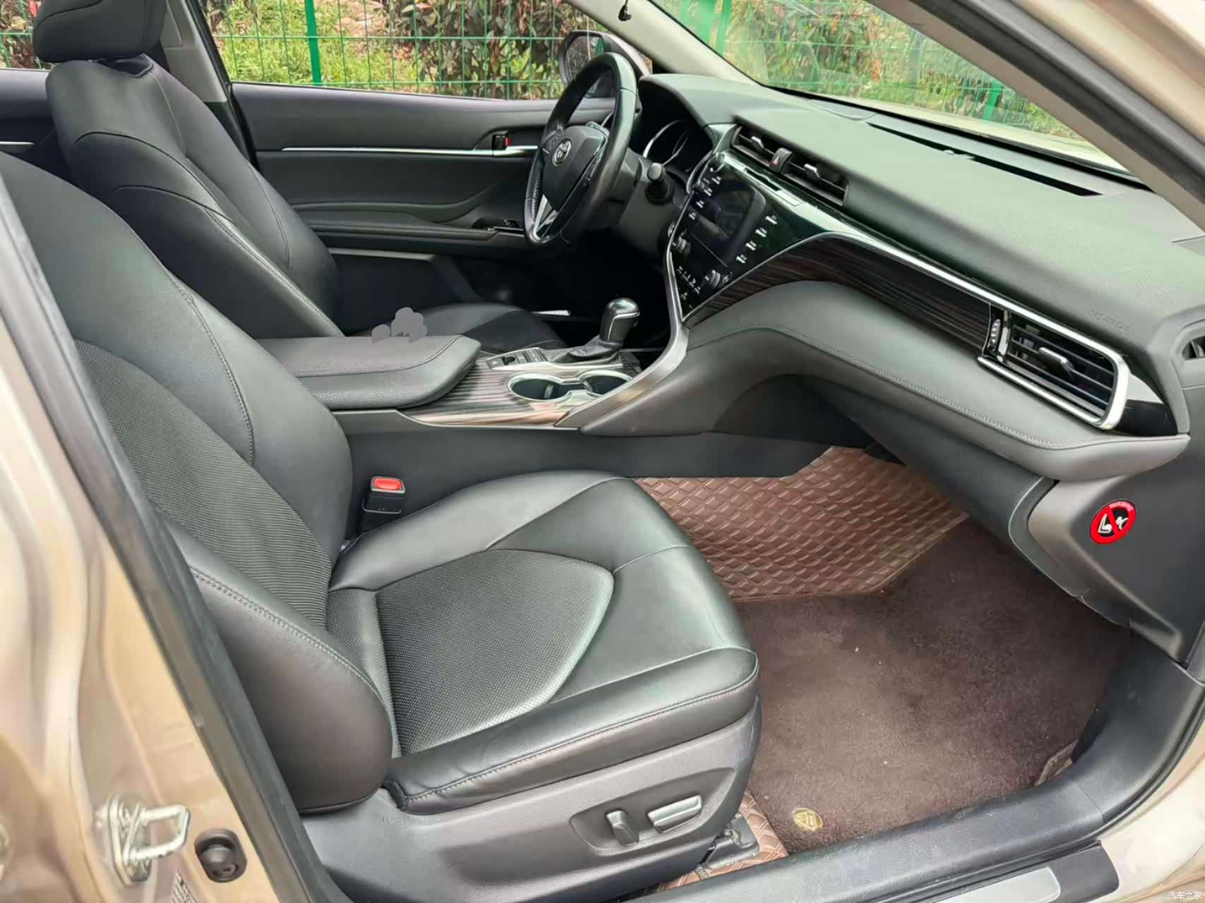 Toyota Camry, 2018 16