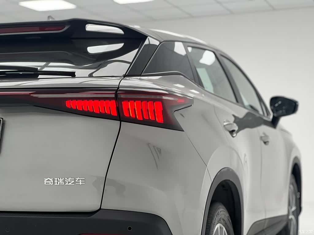 Chery Omoda 5, 2022 6