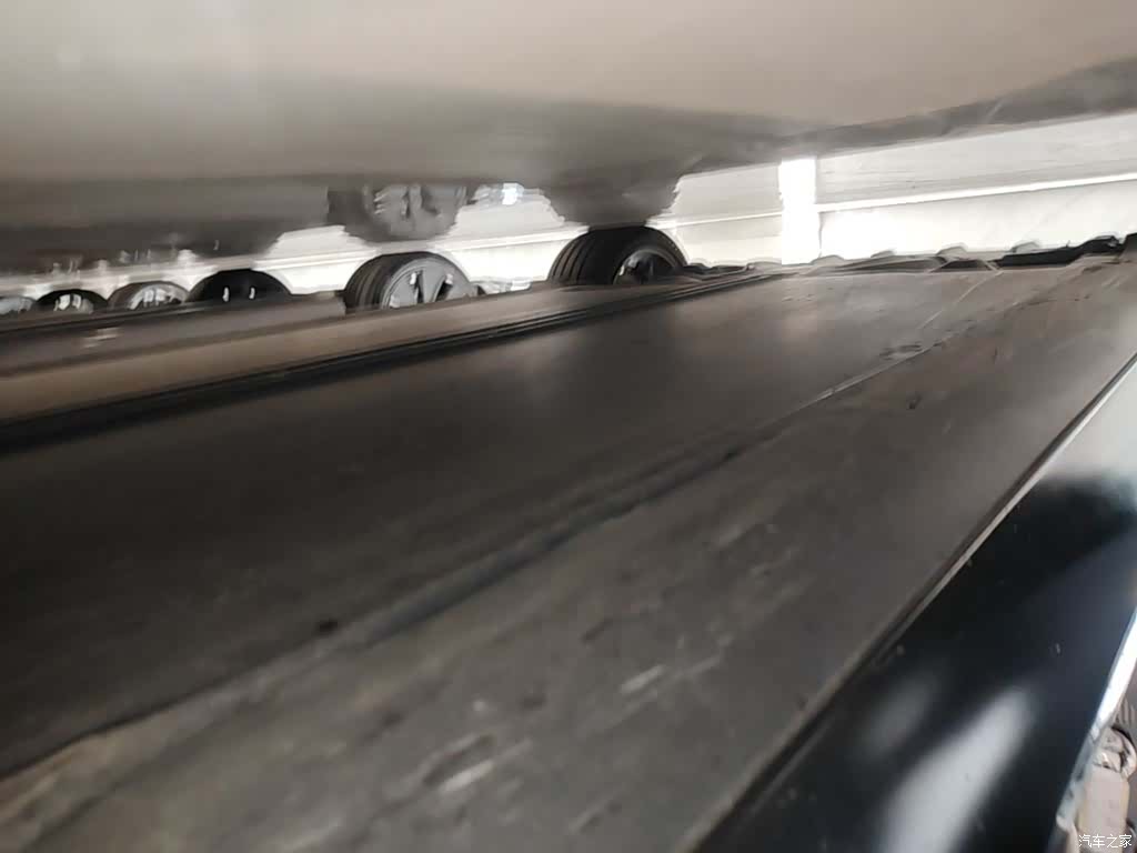 Tesla Model 3, 2024 21