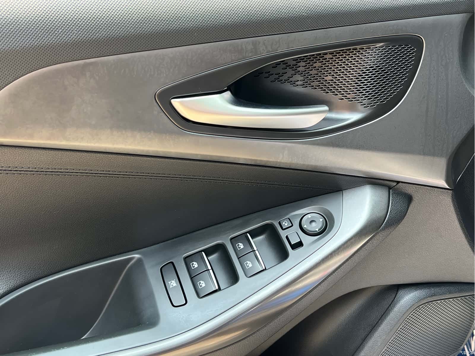Hyundai Lafesta, 2019 15