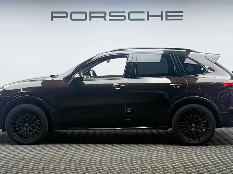 Porsche Cayenne 2015, фото 4