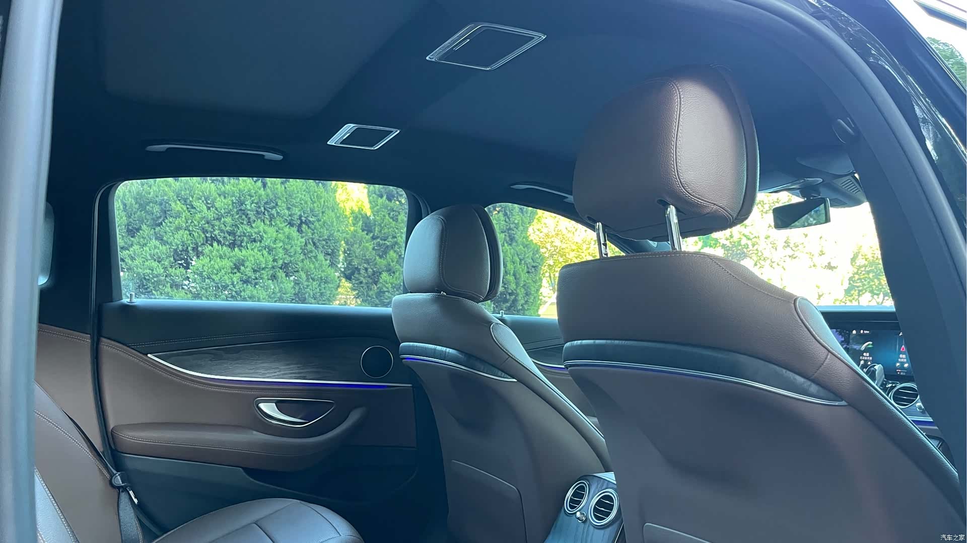 Mercedes-Benz E-Class, 2022 8