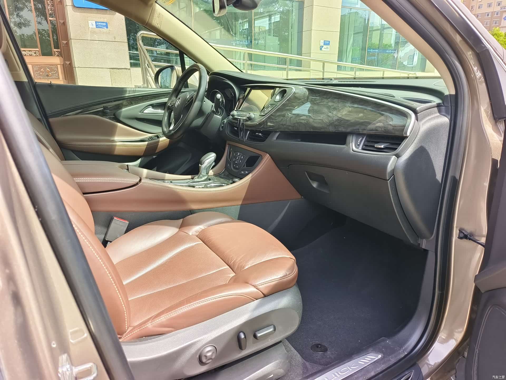 Buick Envision Plus, 2016 10