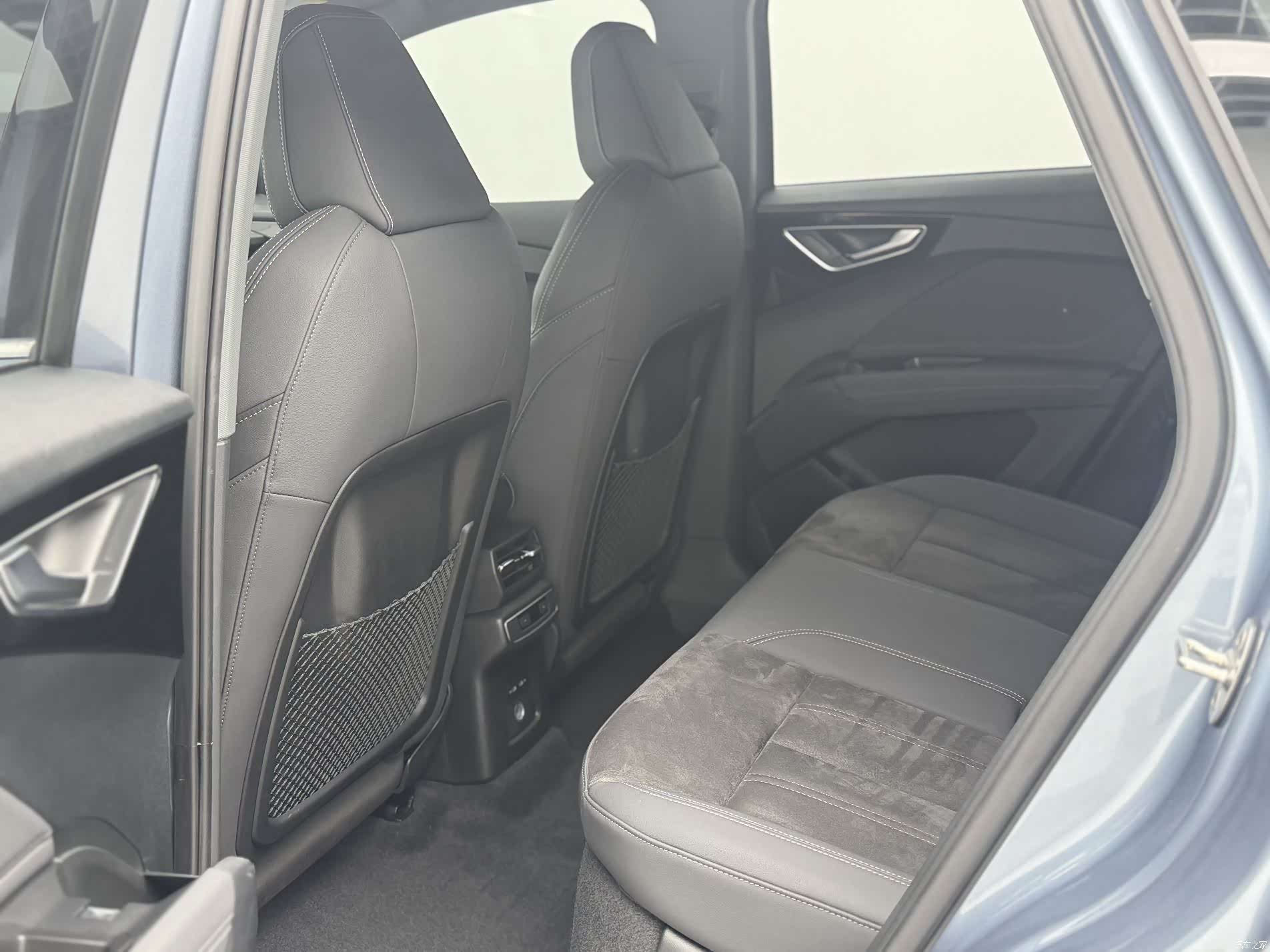 Audi Q4 e-tron, 2023 6