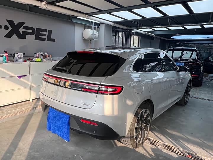 AITO M5 2022 zeng cheng AWD Performance