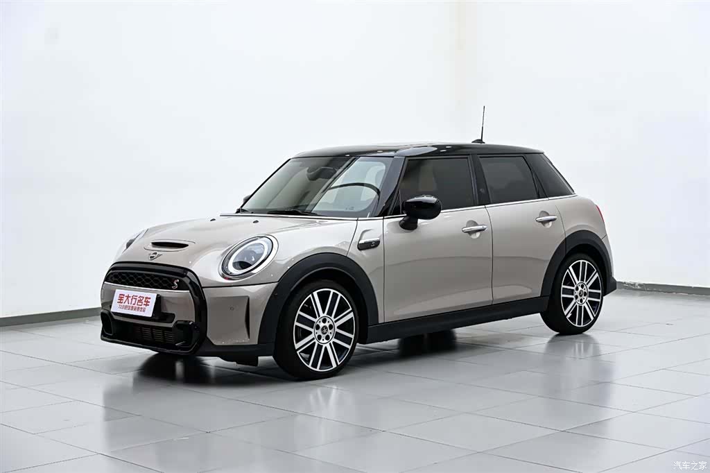 Mini Cooper, 2022 2