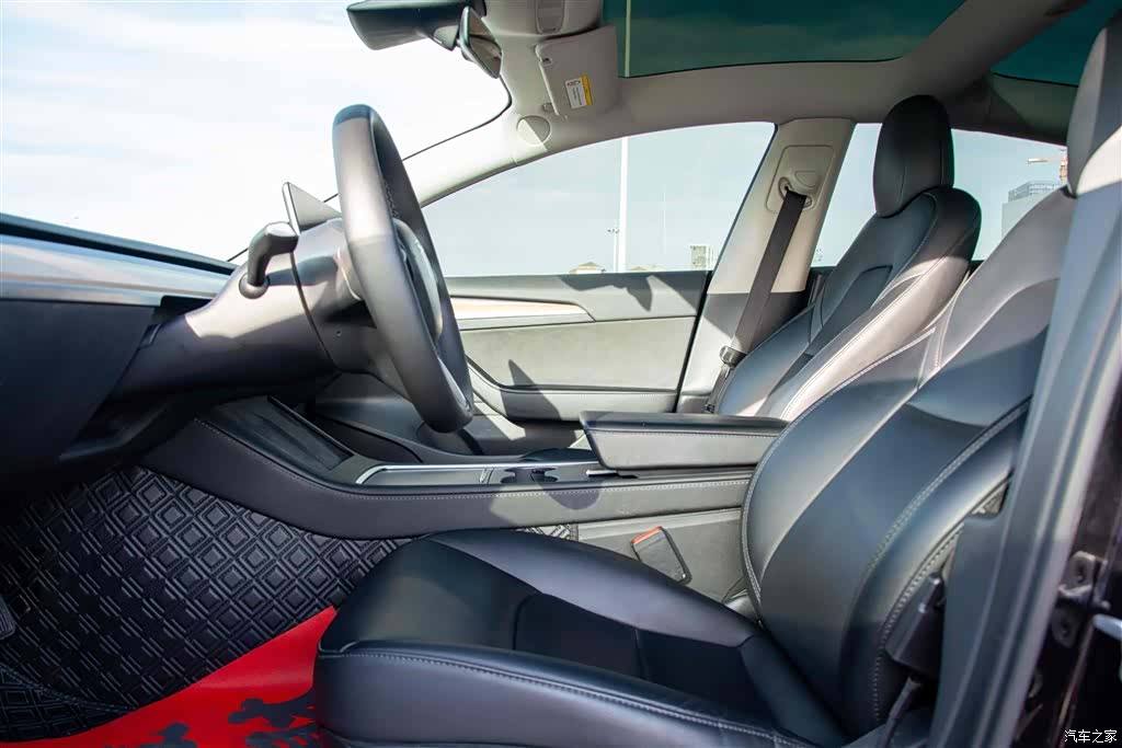 Tesla Model 3, 2023 10