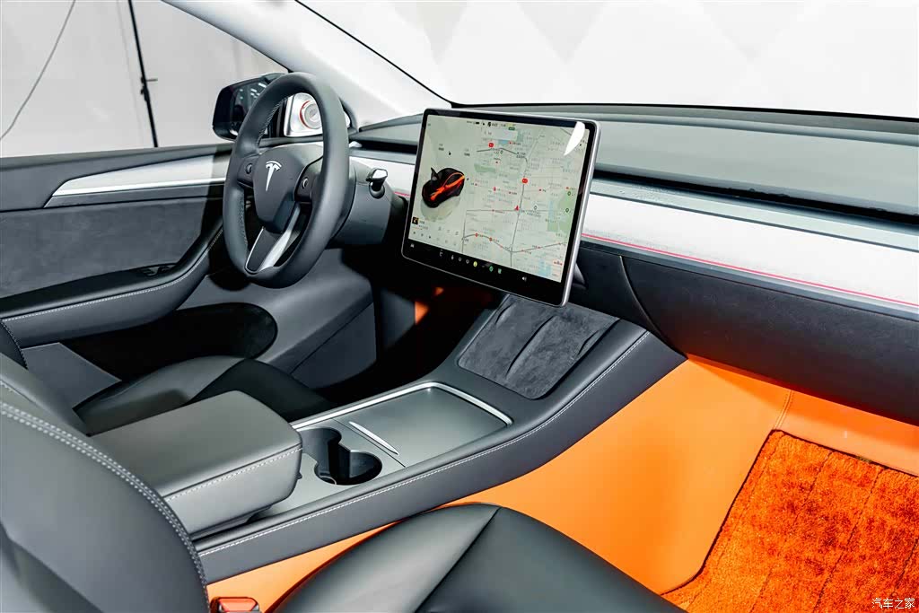 Tesla Model Y, 2025 18