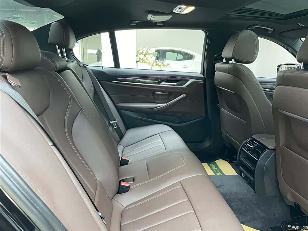 BMW 5 Series, 2019 16
