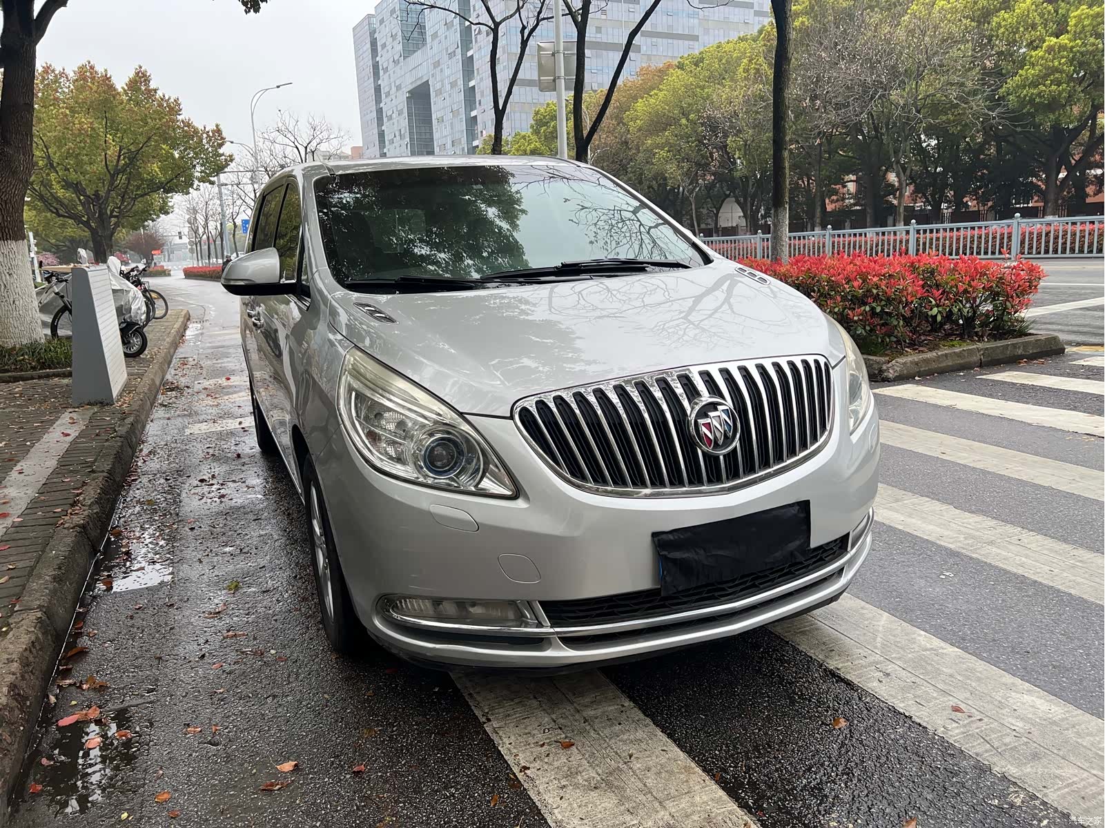 Buick GL8, 2014 3