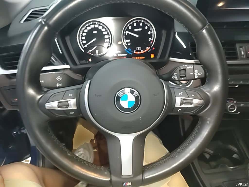 BMW X1, 2022 11