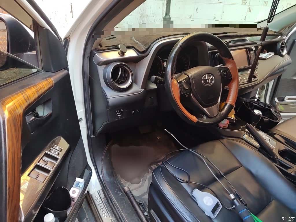 Toyota RAV4, 2016 14