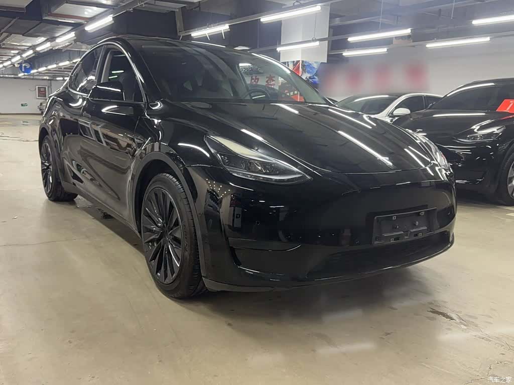 Tesla Model Y, 2022 4
