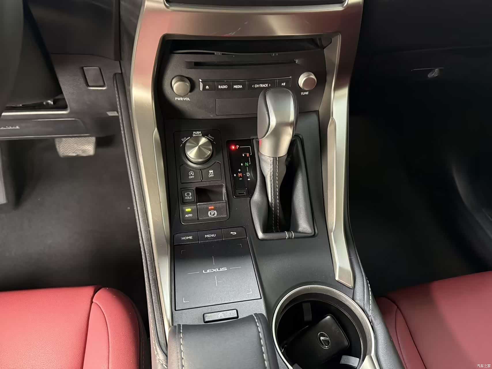 Lexus NX, 2019 15