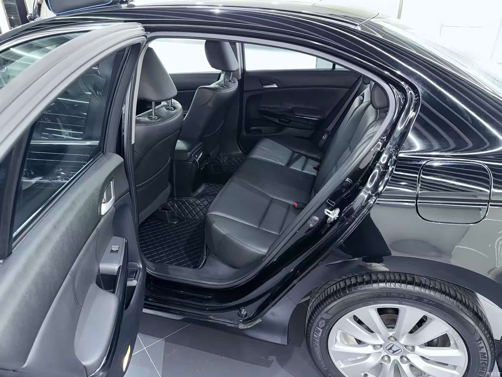 Honda Accord, 2013 11