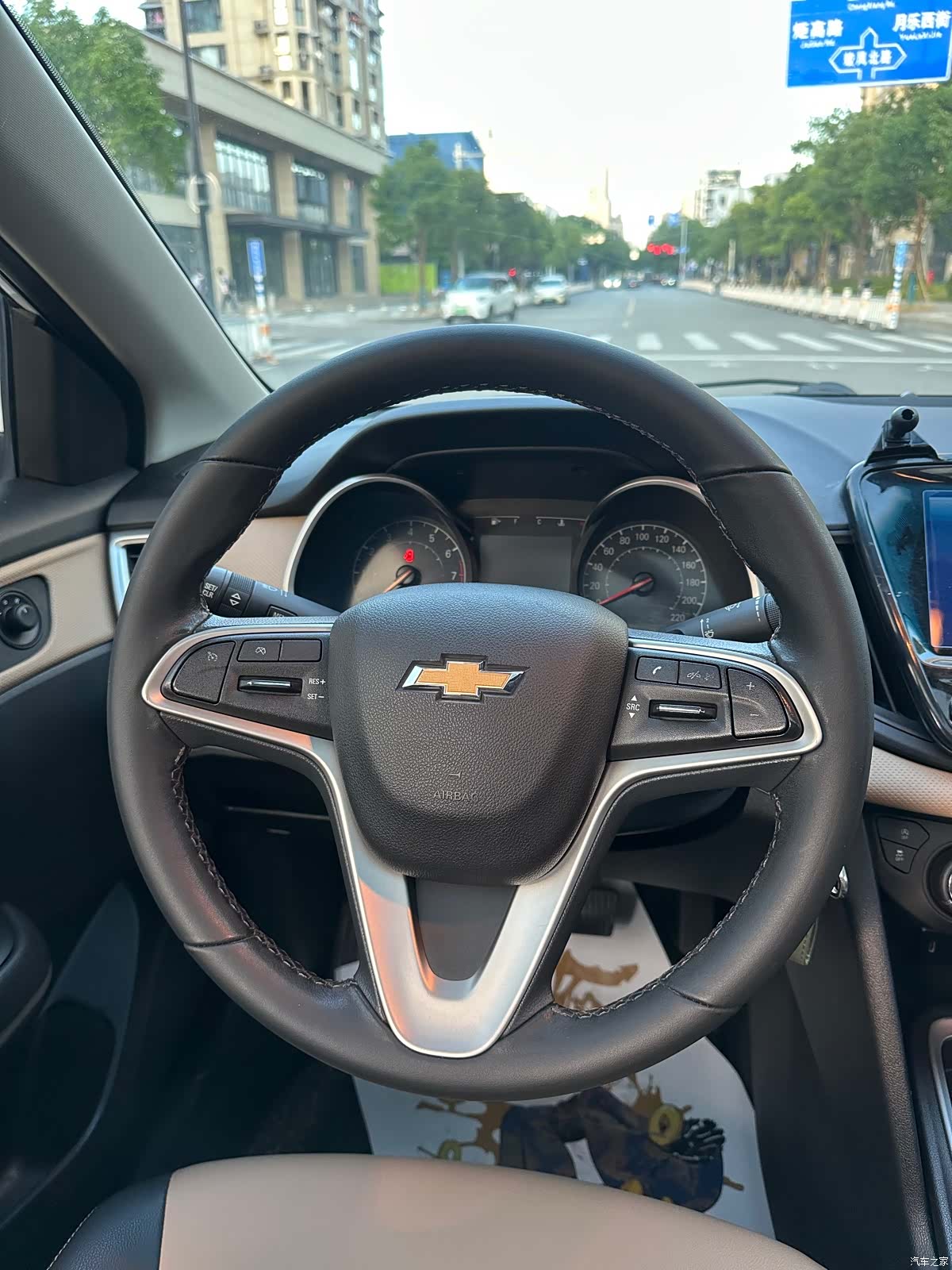 Chevrolet 320, 2022 15