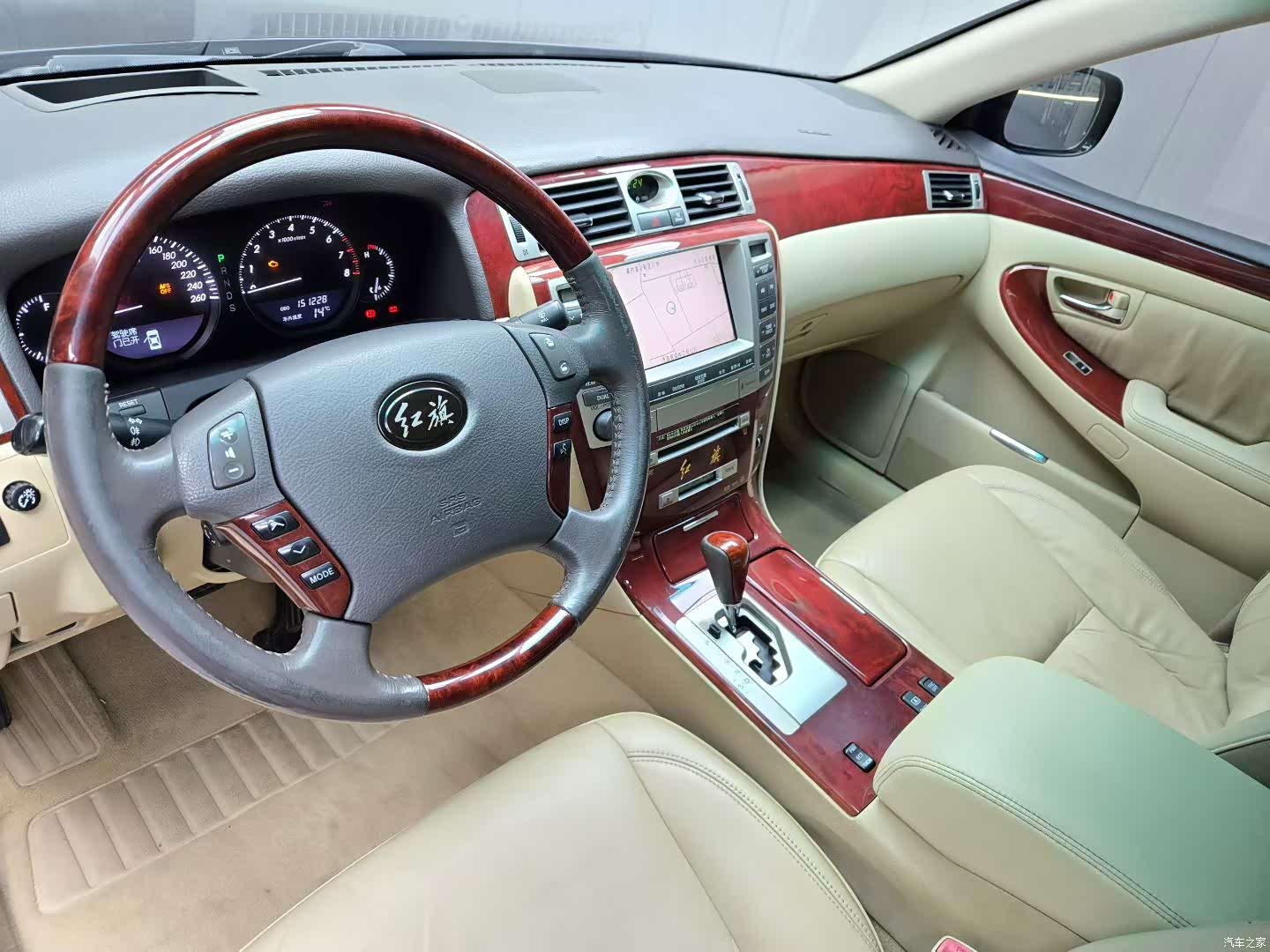 Hongqi HQ300, 2007 6