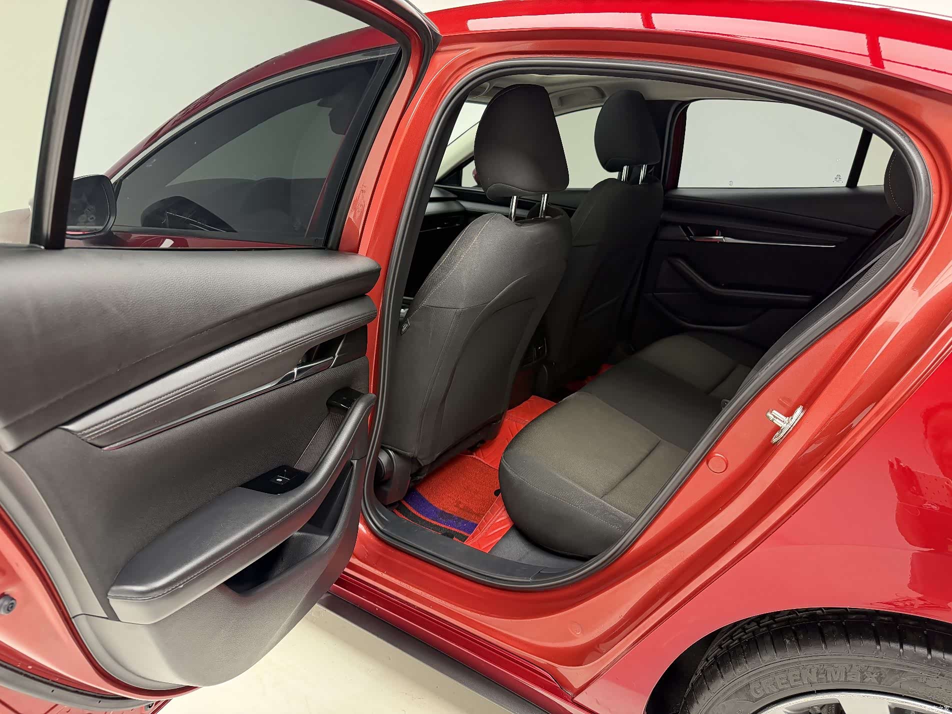 Mazda Mazda3, 2023 12