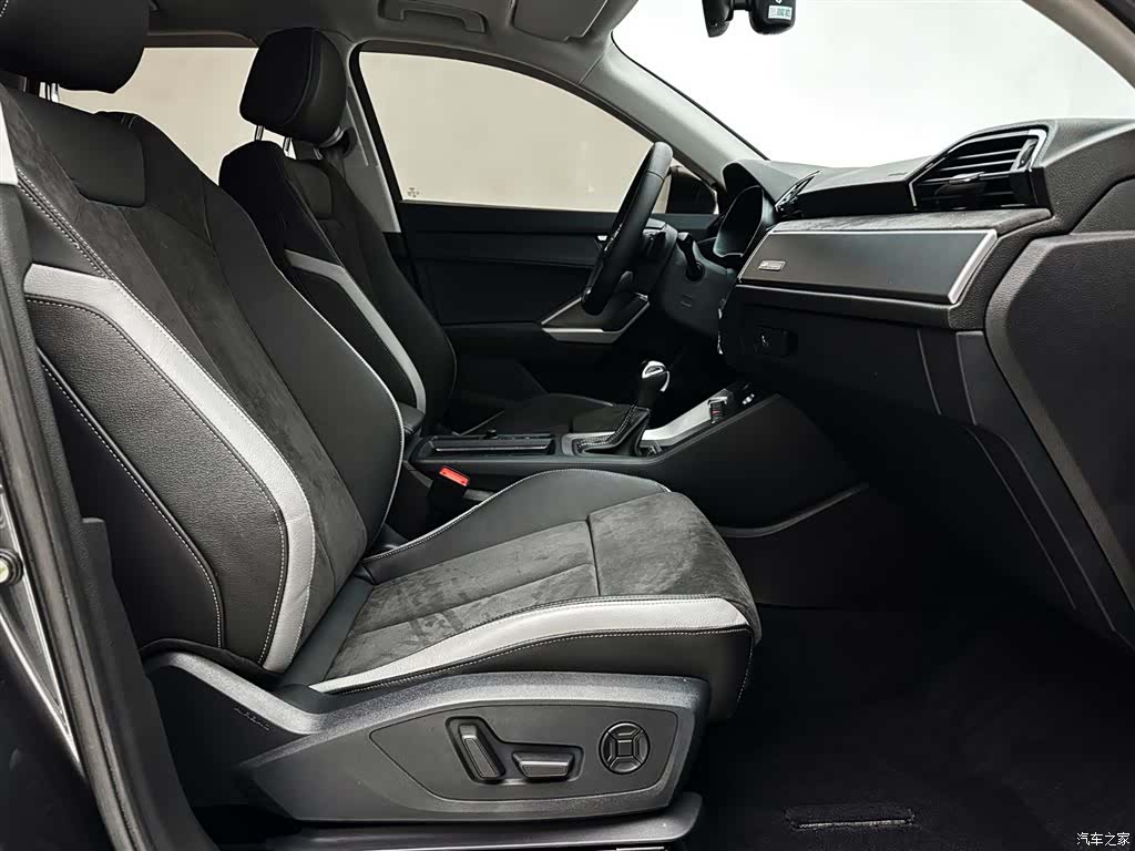 Audi Q3, 2022 16