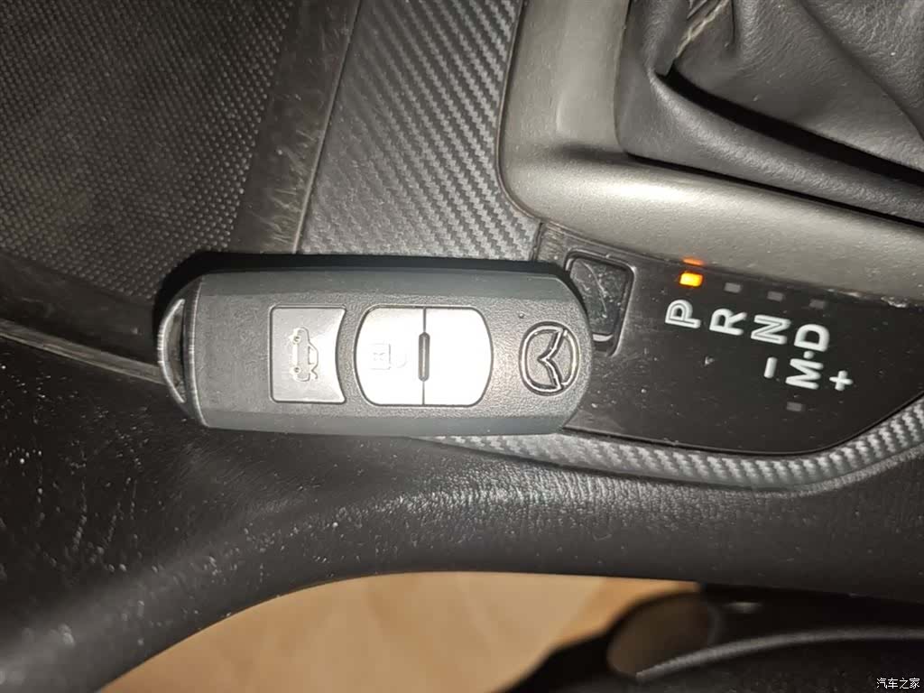 Mazda Mazda3, 2017 9