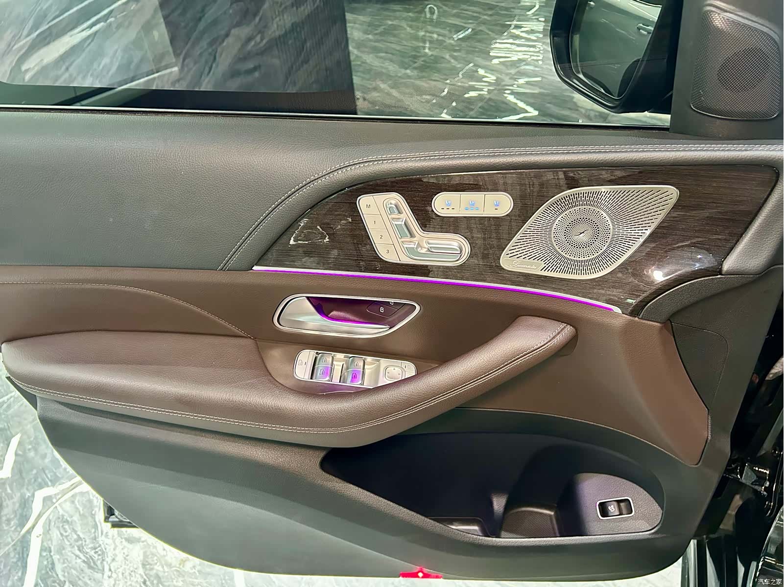 Mercedes-Benz GLS, 2023 22