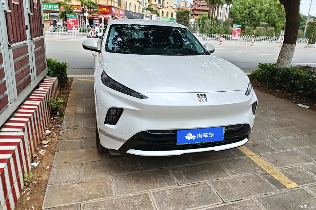 Buick E5, 2025 2