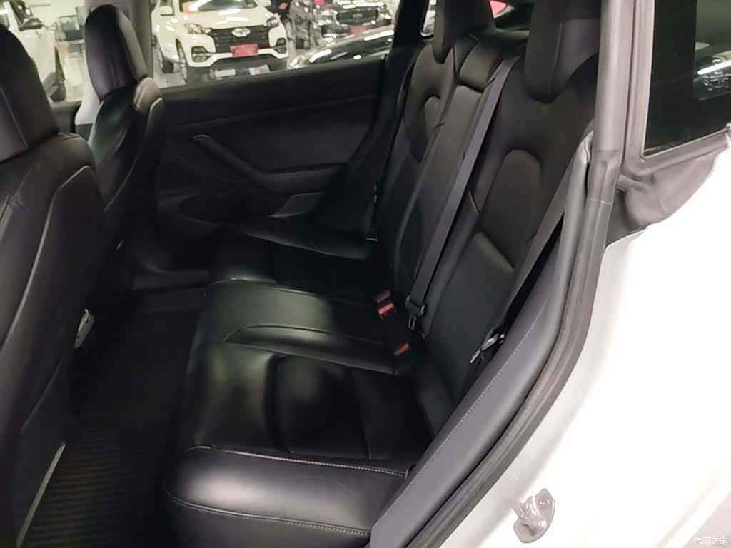 Tesla Model 3, 2020 17