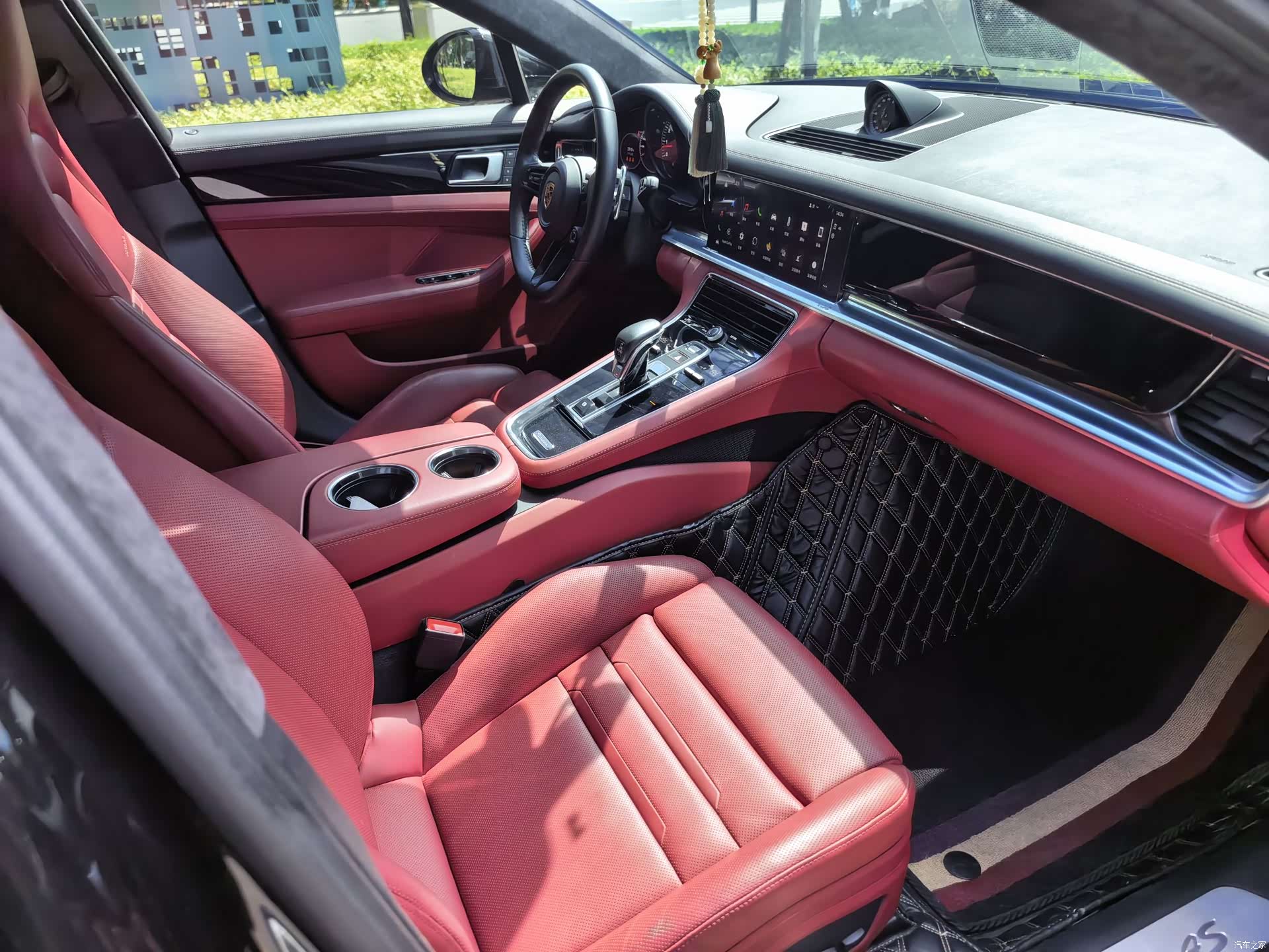 Porsche Panamera, 2022 11