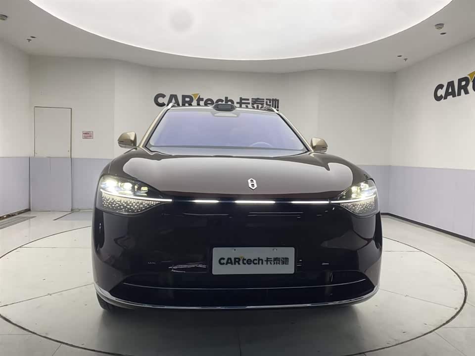 AITO Ask the world M9