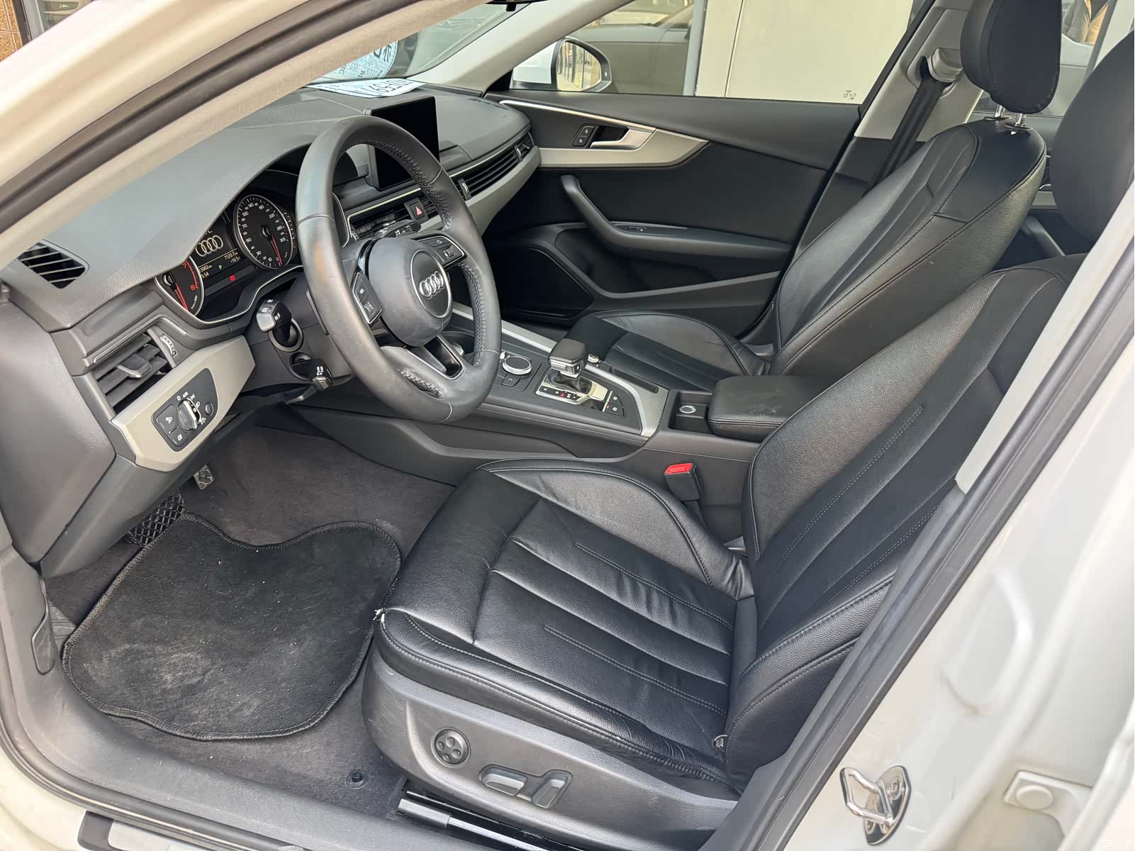 Audi A4L, 2017 7