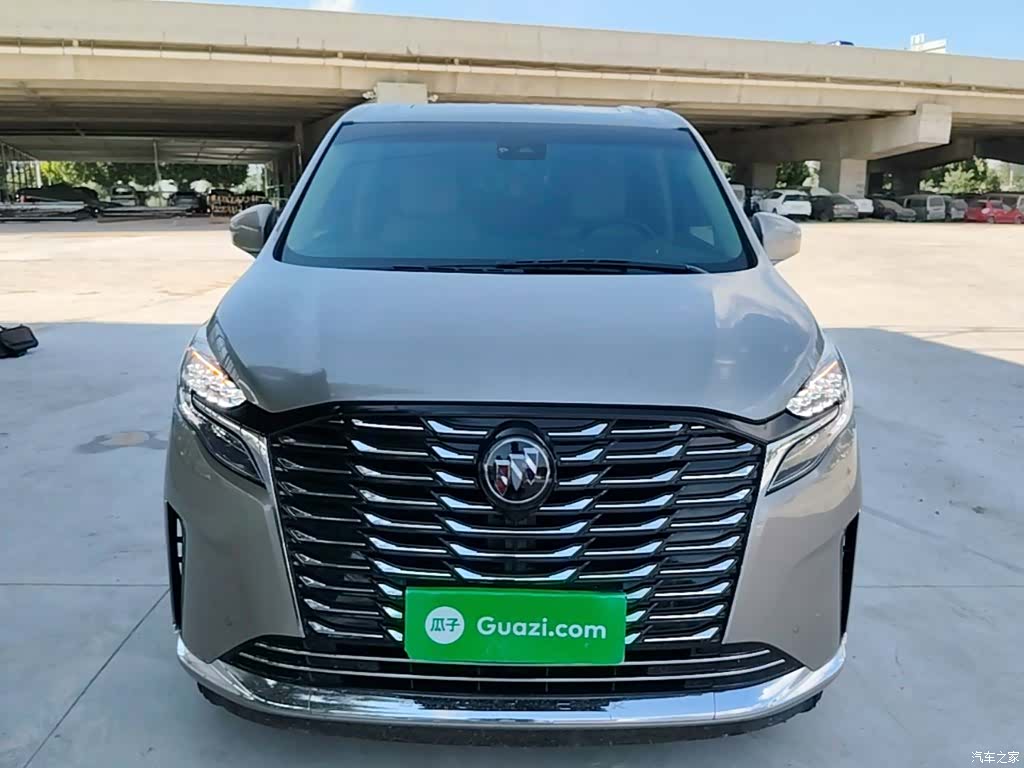 Buick GL8, 2025 3