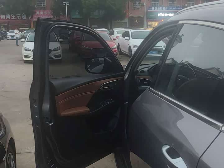 Borgward BX7 2016 28T liang qu Luxury 7 seats