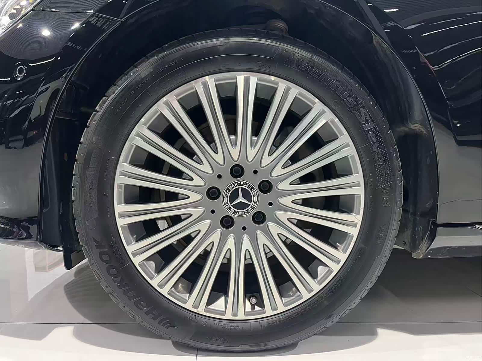 Mercedes-Benz E-Class, 2023 12