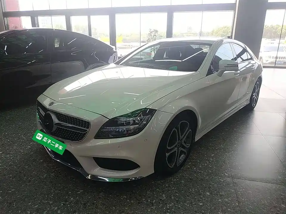 Mercedes-Benz CLS Mercedes-Benz CLS