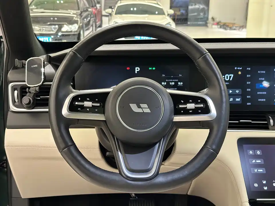 Li Auto Ideal ONE