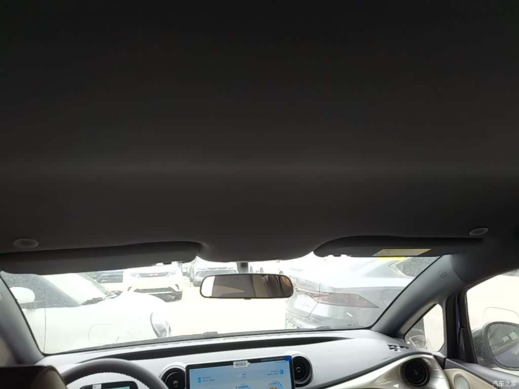 BYD Dolphin, 2026 18