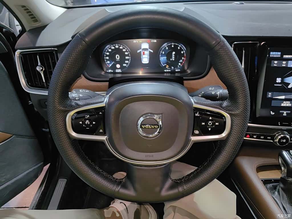 Volvo S90, 2017 11
