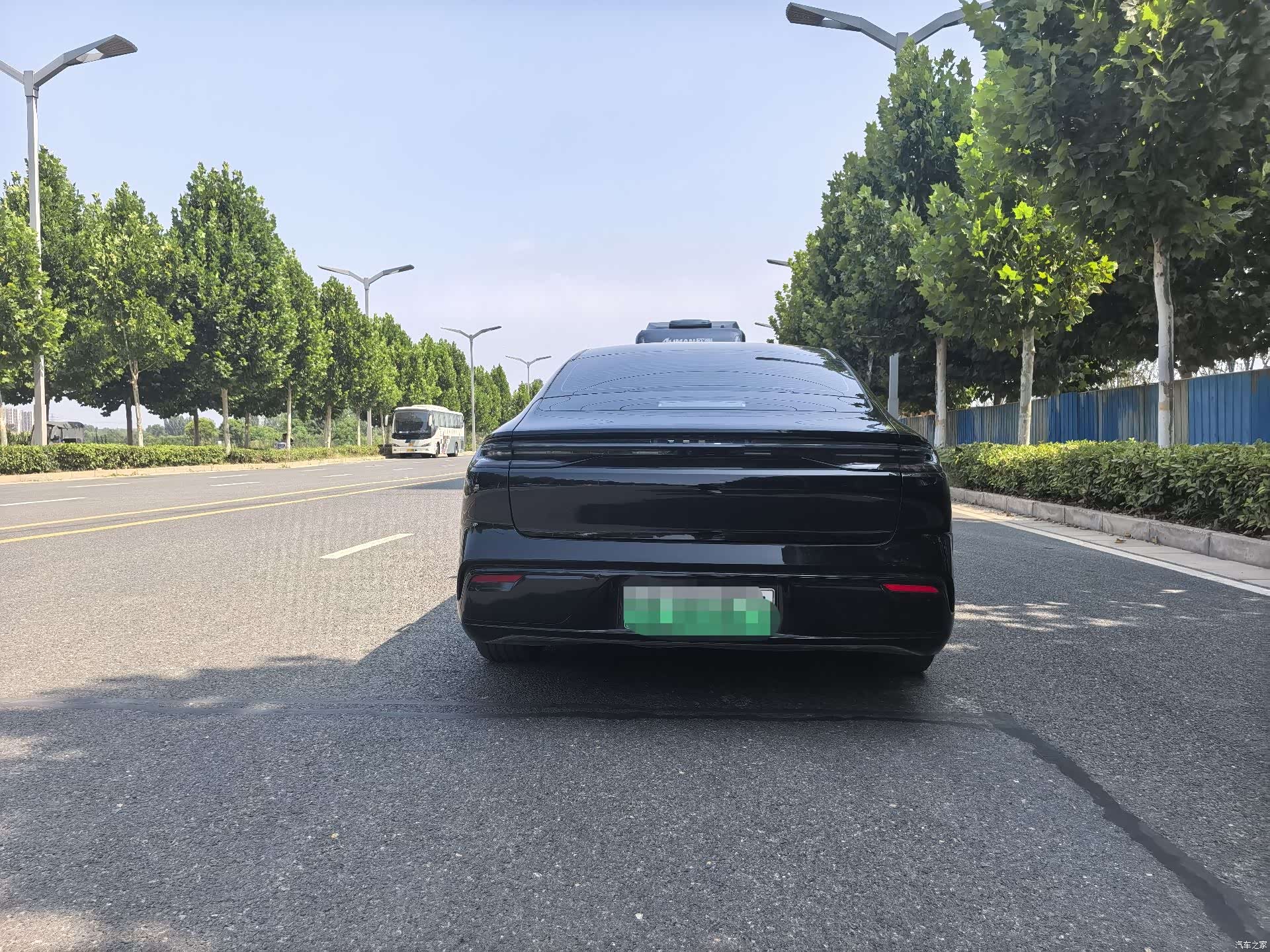 Geely 8, 2025 7