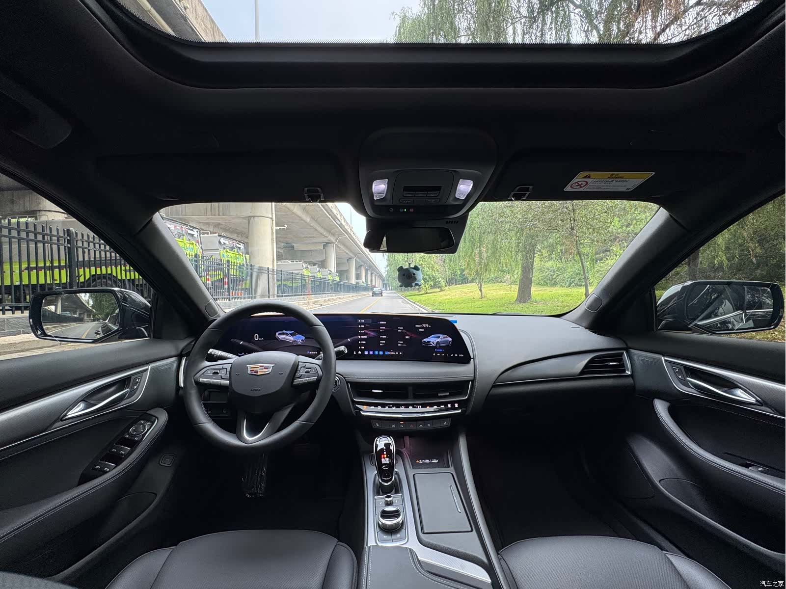 Cadillac CT5, 2025 13